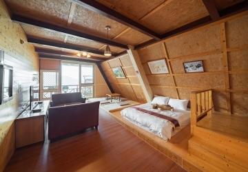 Fon Chin Homestay-Mezzanine Room : 8pax(Mountain View Balcony independent surface)